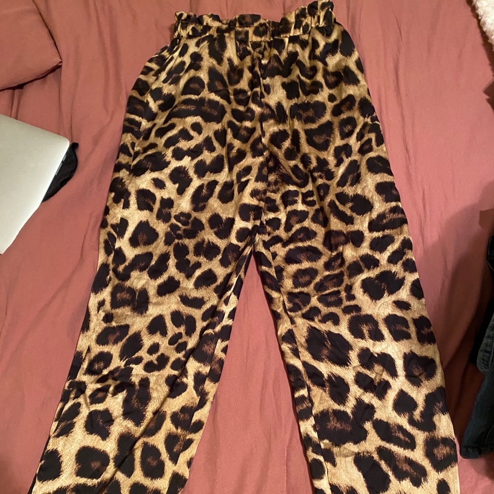 Leopard joggers